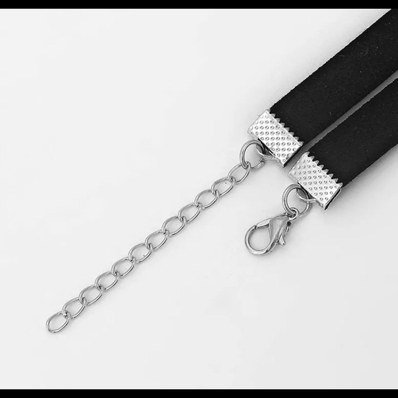 Gothic Crescent Moon Choker - Picture 6 of 6